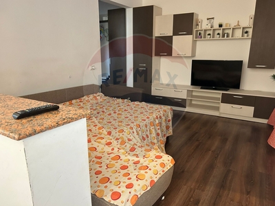 Apartament 3 camere inchiriere in bloc de apartamente Constanta, Tomis Nord