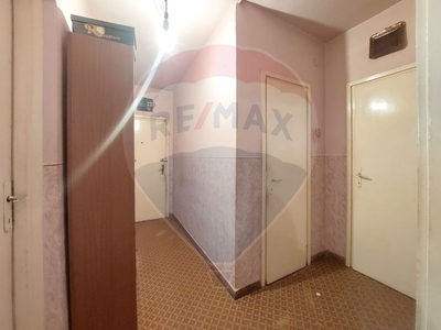 Apartament 3 camere vanzare in bloc de apartamente Timis, Lugoj