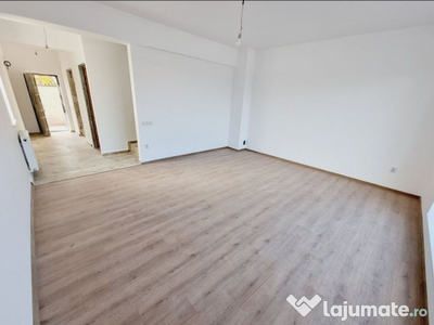 Apartament 4camere 2bai,tip vila duplex,curte proprie,com...