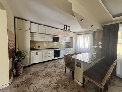 Casavila 7 camere vanzare in Bucuresti Ilfov, Branesti