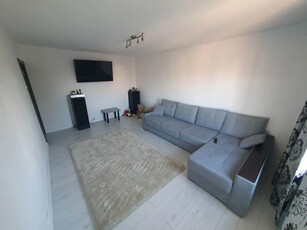 Apartament 3 camere decomandat