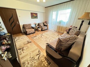 Apartament 3 camere, Tatarasi, 72mp