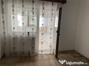 Apartament 3 camere , zona Gara, etaj 2/4 , decomandat , cen