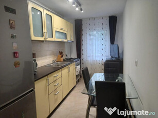 Apartament cu 2 camere, decomandat - zona Astra