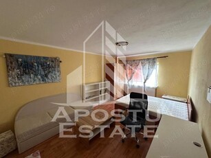 Apartament cu 2 camere, decomandat, zona Soarelui