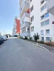 Apartament cu 3 camere - 2 bai