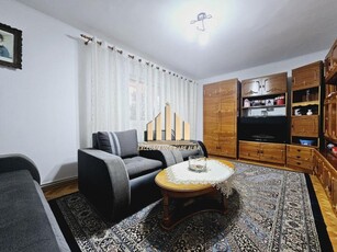 Apartament cu 3 camere decomandate, Cetate