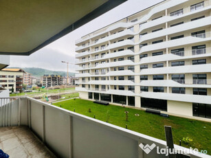 Apartament de 2 camere si terasa, strada Eroilor blocurile