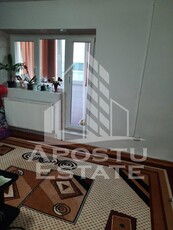 Apartament decomandat 2 camere, centrala proprie, zona Calea Aradului