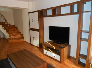 Apartament tip duplex decomandat