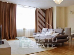 Apartamentdoua camere, open space cu vedere superba spre Bega