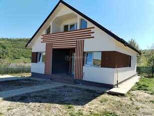 Casa 3 camere Vladiceni, 130mp