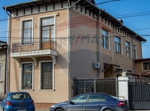 Casavila 6 camere vanzare in Bucuresti, 13 Septembrie