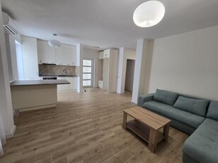 De vanzare Apartament 3 camere la Vila, situat Ultracentral. Pret vanzare: 139000 Euro.