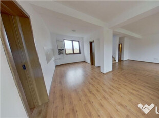 Duplex P M, nou, incalzire pardoseala, Sanpetru, Brasov.