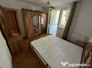 Închiriez apartament 2 camere Mazepa 1