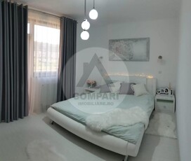 Vand apartament 3 camere Hala Centrala