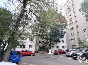 Vanzare Apartament 3 camere Drumul Taberei, Metrou Favorit