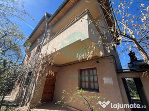 VILA cu potential de reamenajare- Teren 458 mp|