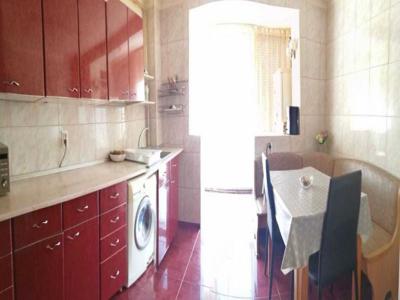 Apartament decomandat, 2 camere, zona Centru