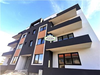 Apartament 2 camere cu 2 bai; Metrou 1 Decembrie la 1013 minute de mers Titan Trapezului