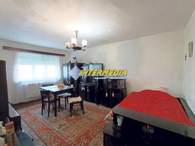 Apartament 2 camere decomandat 50 mp de vanzare in Alba Iulia
