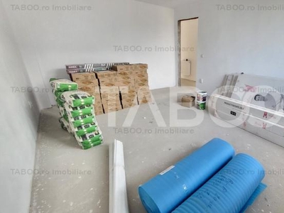 Apartament 3 camere la cheie de vanzare in Turnisor