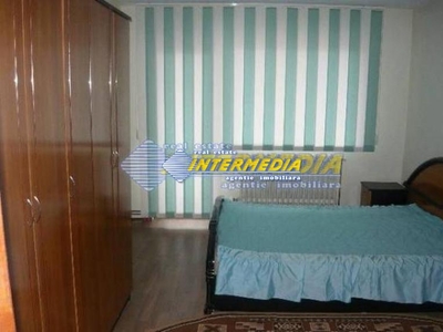 Apartament 3 camere decomadat de vanzare Alba Iulia Cetate Spital