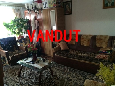 Apartament Cu 3 Camere De Vanzare - 36000 eur - Ampoi, Alba Iulia