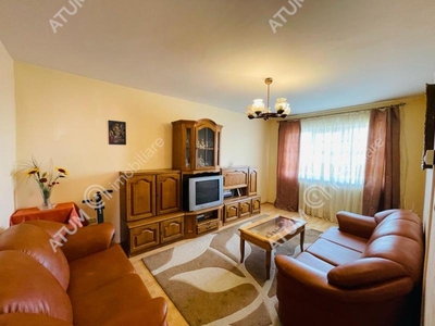 Apartament cu 3 camere decomandat de inchiriatin Sibiu zona Vasile Aron