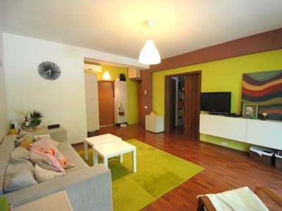 Oportunitate de achiziție, apartament 3 camere+garaj - zona Centrala