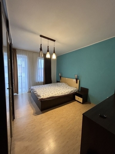 Vând apartament 3 camere, Florești, zona str. Tineretului