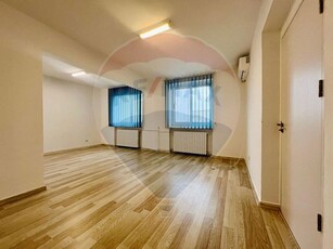 Apartament 6 camere de inchiriat Constanta Cazino