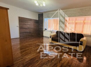 Apartament cu 2 camere, centrala proprie, Ultracentral