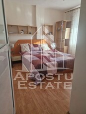 Apartament cu 2 camere, decomandat, in zona Cetatii