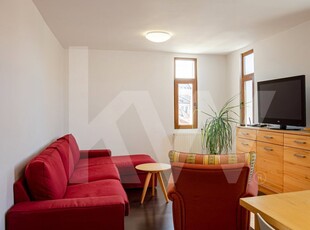 Apartament cu farmec istoric de vânzare în inima Sibiului!