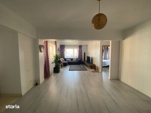 Apartament de vanzare, 2 camere - str. Tineretului