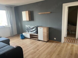 Închiriez apartament 3 camere, particular