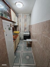 Casa de vanzare, toate utilitatile curent ,apa,canalizare ,gaze