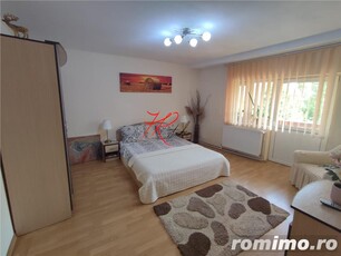 Vanzare vila cu spati comerciale si apartamente, ideal afacere