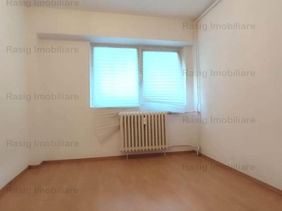 4 camere in zona Romana