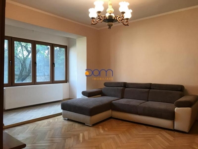 Apartament 2 camere etaj 1, zona ultracentrala