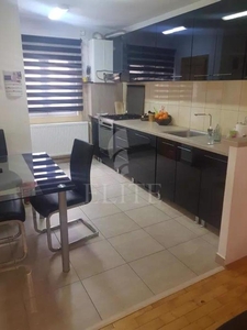 Apartament 4 camere in zona MARASTI