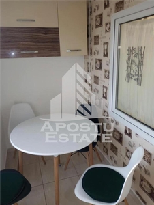 Apartament cu 2 camere,centrala proprie, situat in zona Buziasului