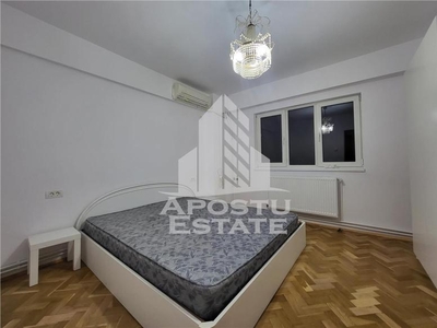Apartament cu 3 camere, centrala proprie, etaj intermediar, zona Dacia