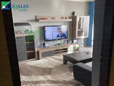 Apartament cu 3 camere. Decomandat. Langa Piata Mocioni. Mobilat si utilat.