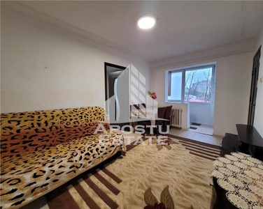Apartament semidecomandat cu 3 camere, zona Dacia