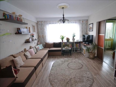 Vanzare Apartament 4 camere,Tractorul,Brasov