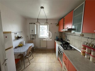 Apartament 3 camere de vanzare Alexandru cel Bun