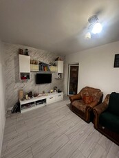 Apartament cu 2 camere, etaj 1/4, zona Alexandru cel Bun